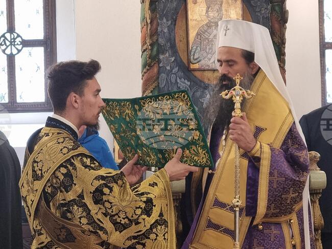 Според патриарх Даниил с изучаването на религия в училище ще се предпазят децата от фалшиви новини за вярата