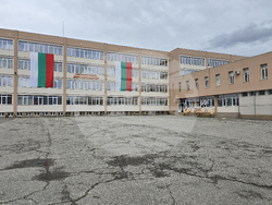 Гоце Делчев - Трето основно училище „Братя Миладинови“ в Гоце Делчев - обновен учебен корпус и модернизиран физкултурен салон