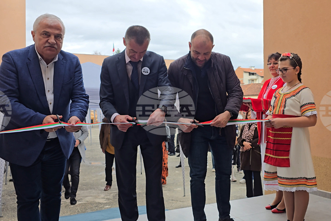 Трето основно училище „Братя Миладинови“ в Гоце Делчев откри обновения си учебен корпус и модернизиран физкултурен салон