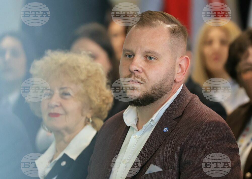 Заместник-министър Петър Младенов изрази благодарност към доброволците на БМЧК за ключовата им роля в справянето с предизвикателствата