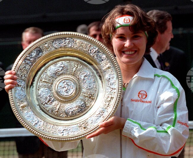 Мартина Хингис на 31 март 1997 г. става най-младата тенис номер едно в историята на спорта