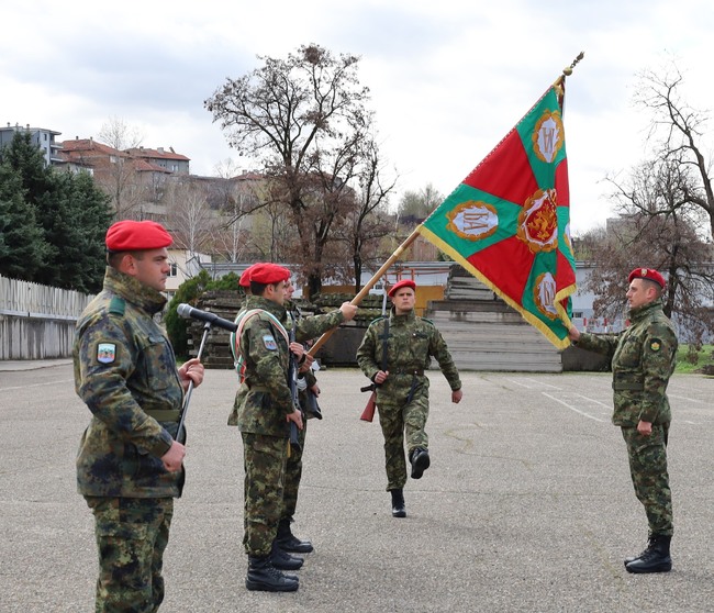 МО: Новоназначени военнослужещи в Сухопътните войски положиха военна клетва