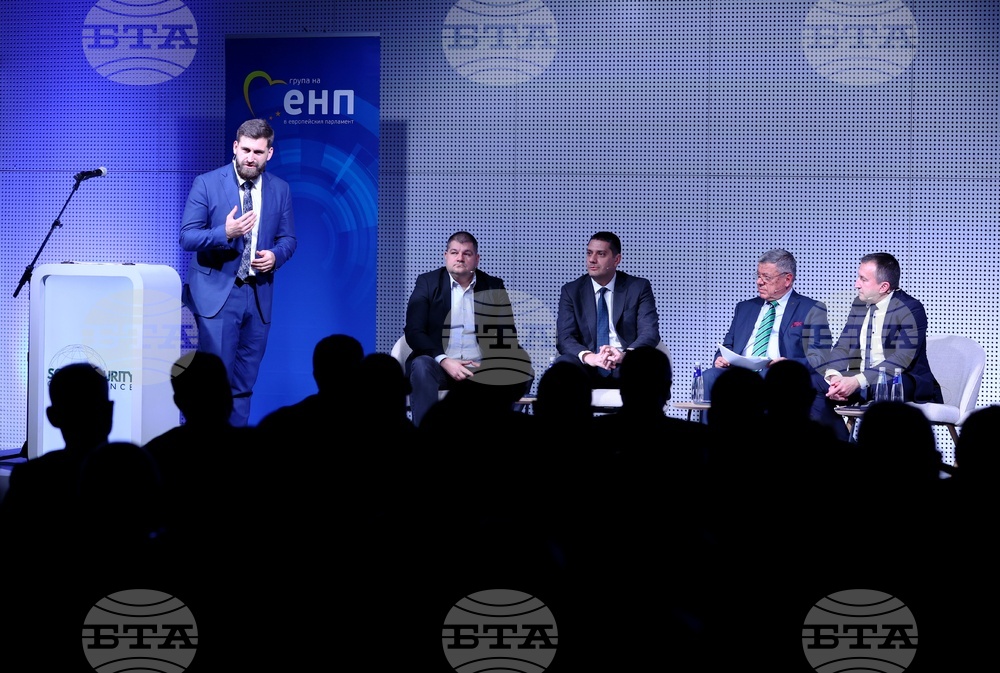 Europe's Rearmament Discussed by MPs, MEPs, Military, Experts in Sofia