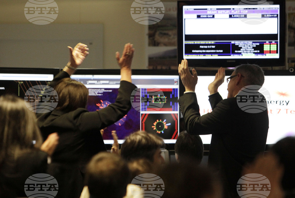 Европейският център за ядрени изследвания започва научната програма на Големия адронен колайдер преди 15 години