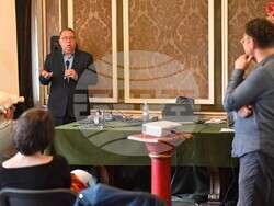 Изследователи, общественици и студенти участваха в кръгла маса за смяната на имената на мюсюлманите в България през тоталитарния режим. Снимка: ИЕФЕМ-БАН