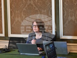 Изследователи, общественици и студенти участваха в кръгла маса за смяната на имената на мюсюлманите в България през тоталитарния режим. Снимка: ИЕФЕМ-БАН