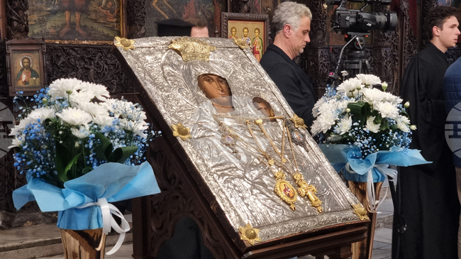 Чудотворната икона на Богородица "Златната ябълка" пристига в Пазарджик