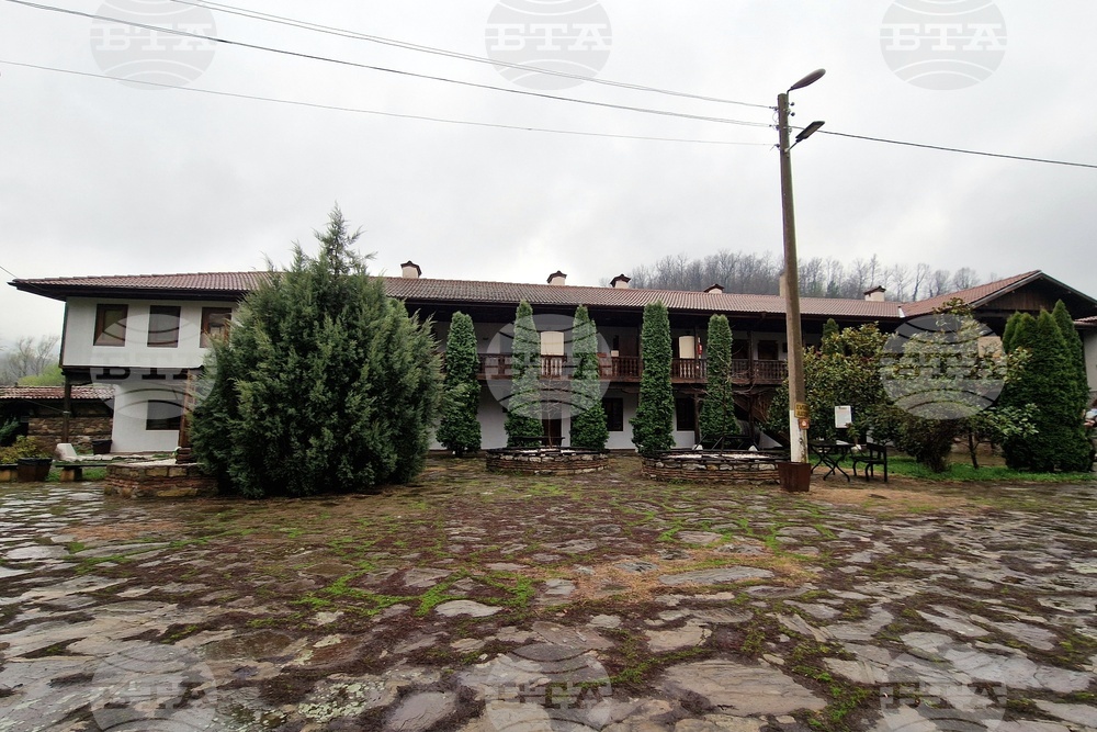 Монашеското крило в Лопушанския манастир ще бъде ремонтирано за близо 570 хиляди лева