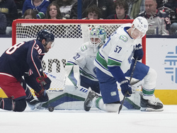 Canucks Blue Jackets Hockey