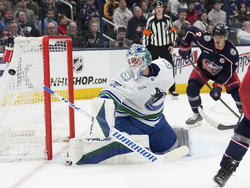 Canucks Blue Jackets Hockey