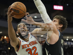 Knicks Bucks Basketball