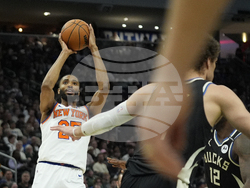 Knicks Bucks Basketball