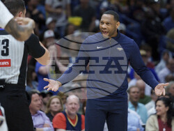 Warriors Pelicans Basketball