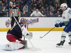 Canucks Blue Jackets Hockey