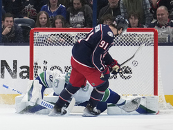 Canucks Blue Jackets Hockey