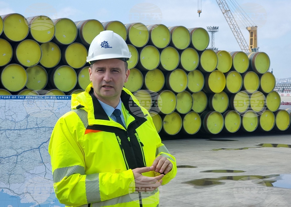 Energy Minister: Construction of First Looping of Vertical Gas Corridor to Begin in May