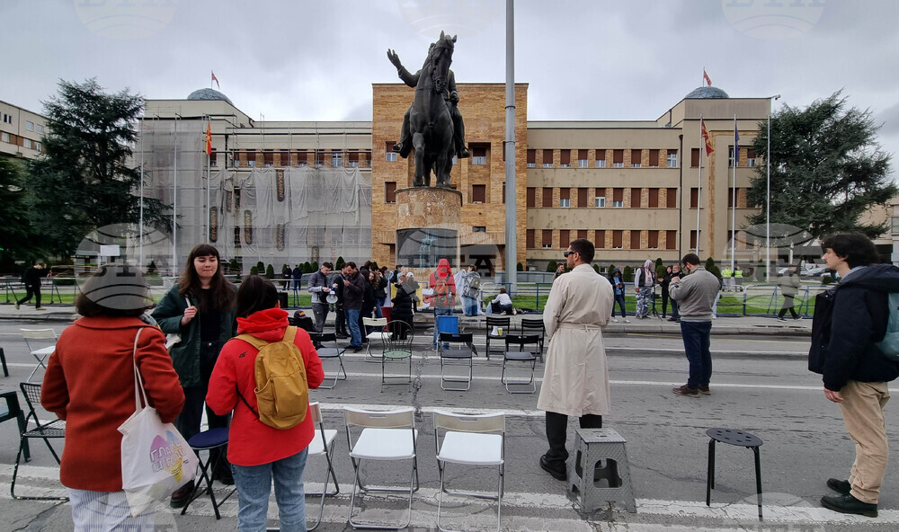 Гражданската инициатива "Кой е следващият" отново организира протест пред парламента в Скопие заради пожара в дискотека "Пулс" в Кочани