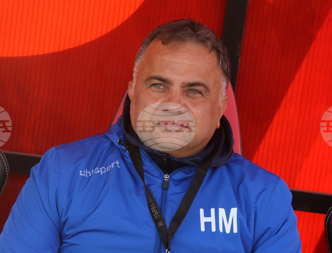 Благодарен съм на момчетата за направеното, заяви треньорът на Септември Николай Митов