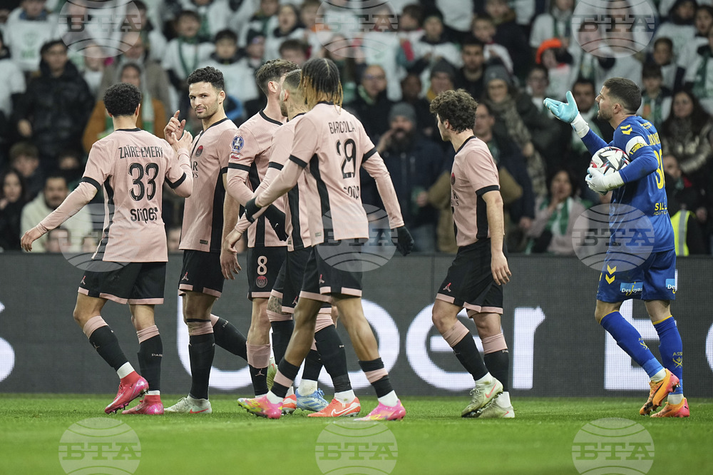 Пари Сен Жермен вкара шест гола на Сент Етиен и докосна титлата във Франция седем кръга преди края на сезона