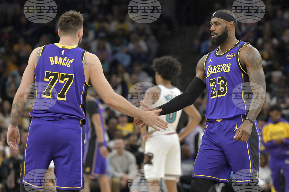 Lakers Grizzlies Basketball