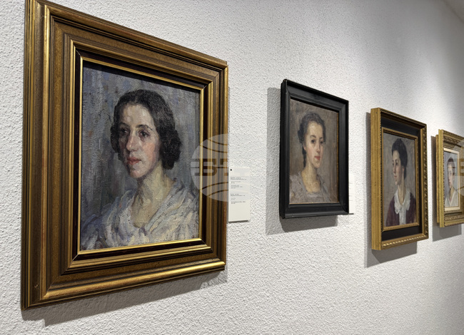 Казанлък - „...И продължавах да рисувам сама“ - изложба