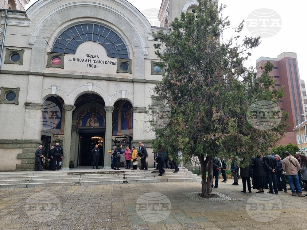 Ямбол - загинал в Газа служител на ООН Марин Маринов - поклонение