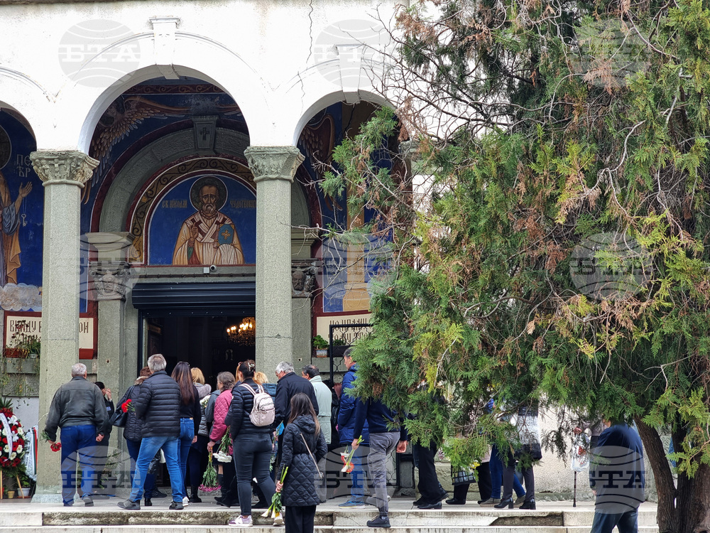 Ямбол - загинал в Газа служител на ООН Марин Маринов - поклонение