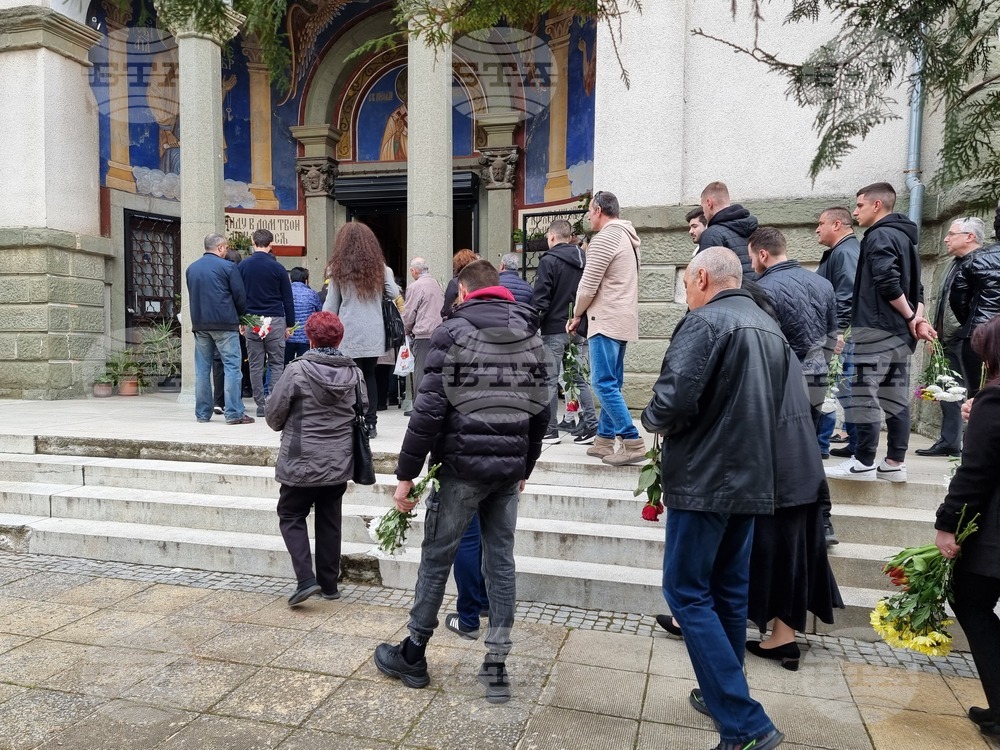 Ямбол - загинал в Газа служител на ООН Марин Маринов - поклонение