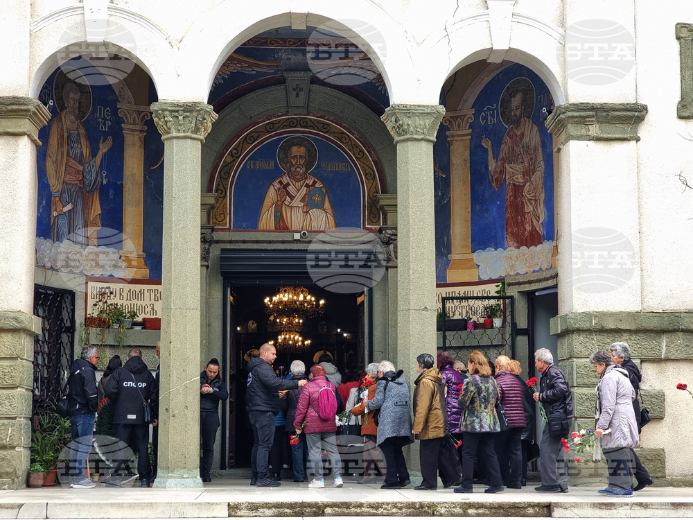 Ямбол - загинал в Газа служител на ООН Марин Маринов - поклонение