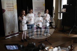 Интеграционен, културен и образователен център за деца бежанци и мигранти „Отворени обятия“ - проект за изграждане