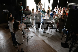 Интеграционен, културен и образователен център за деца бежанци и мигранти „Отворени обятия“ - проект за изграждане