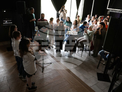 Интеграционен, културен и образователен център за деца бежанци и мигранти „Отворени обятия“ - проект за изграждане