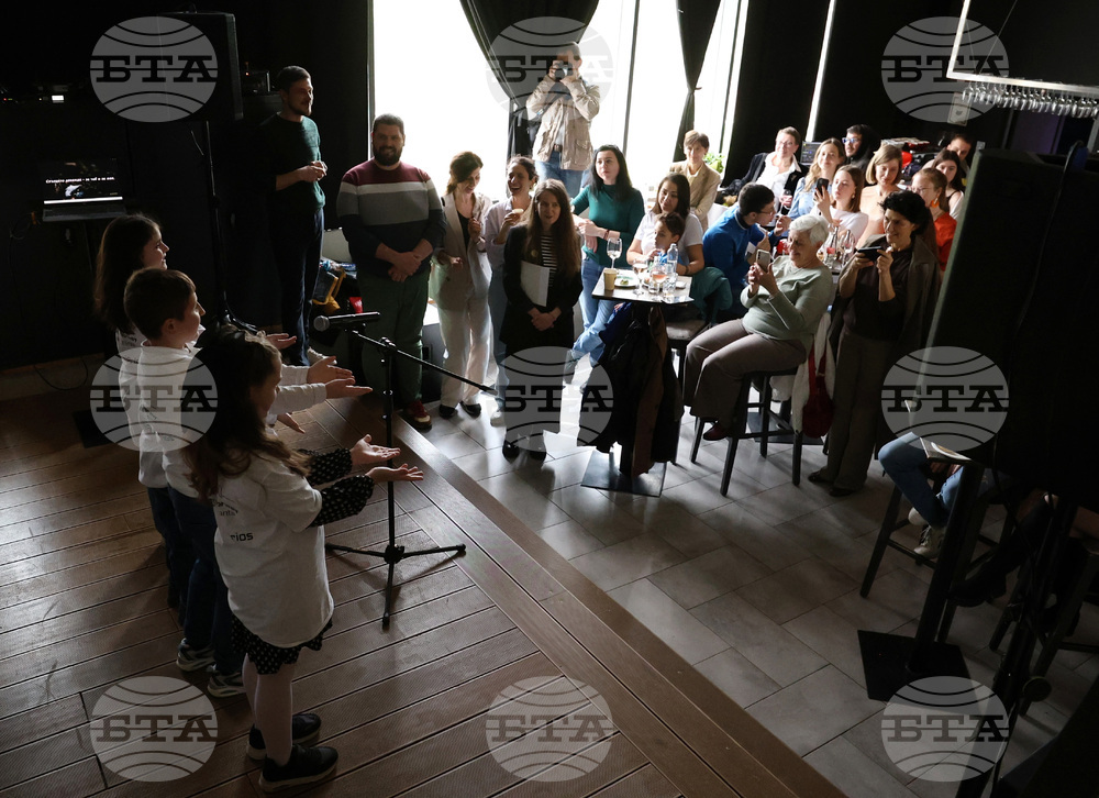 Интеграционен, културен и образователен център за деца бежанци и мигранти „Отворени обятия“ - проект за изграждане