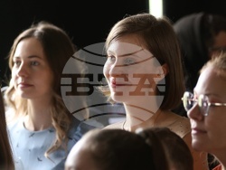 Интеграционен, културен и образователен център за деца бежанци и мигранти „Отворени обятия“ - проект за изграждане