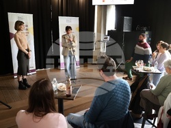 Интеграционен, културен и образователен център за деца бежанци и мигранти „Отворени обятия“ - проект за изграждане