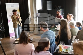 Интеграционен, културен и образователен център за деца бежанци и мигранти „Отворени обятия“ - проект за изграждане