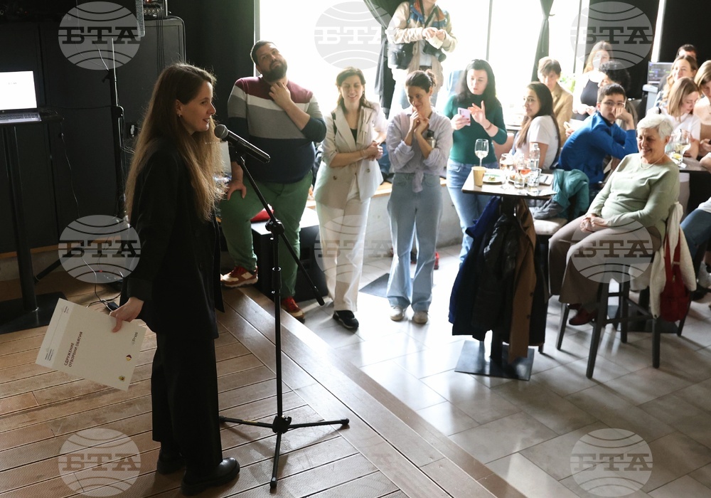 Интеграционен, културен и образователен център за деца бежанци и мигранти „Отворени обятия“ - проект за изграждане