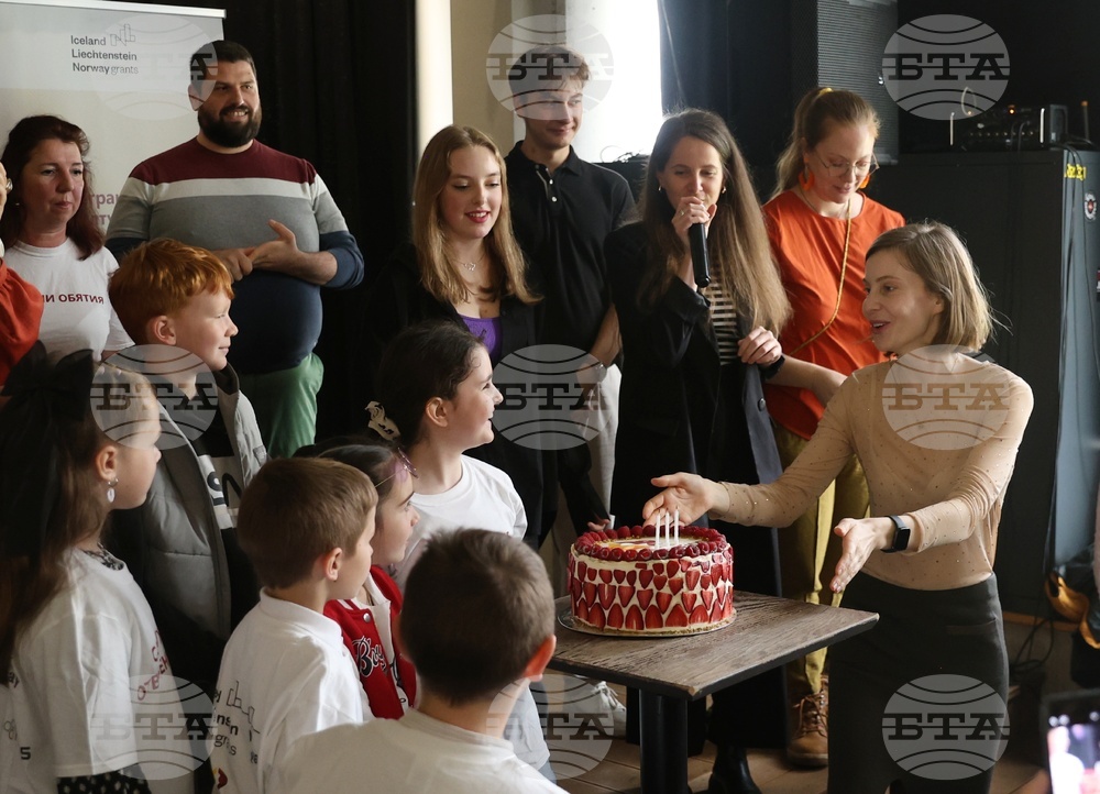 Интеграционен, културен и образователен център за деца бежанци и мигранти „Отворени обятия“ - проект за изграждане