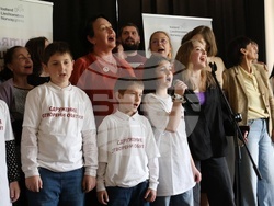 Интеграционен, културен и образователен център за деца бежанци и мигранти „Отворени обятия“ - проект за изграждане