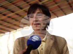 Интеграционен, културен и образователен център за деца бежанци и мигранти „Отворени обятия“ - проект за изграждане