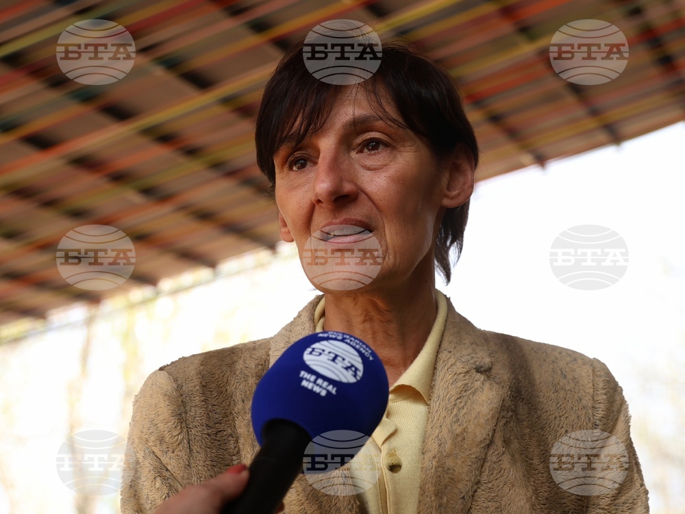 Интеграционен, културен и образователен център за деца бежанци и мигранти „Отворени обятия“ - проект за изграждане