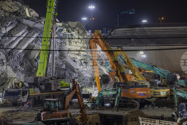 Най-малко 18 станаха вече жертвите в Тайланд на катастрофалното земетресение в съседна Мианма