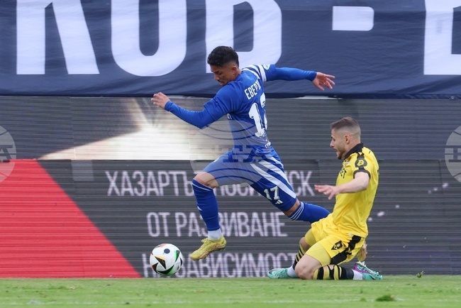 Левски стигна до четвърто поредно равенство в първенството срещу Ботев (Пловдив)