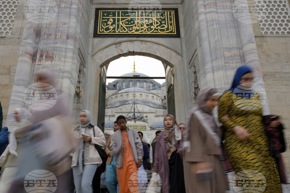 APTOPIX Turkey Eid al-Fitr