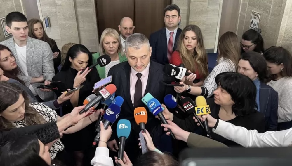 Кирил Добрев в Гоце Делчев: До дни ще започне полагането на маркировка на пътя за Гърция