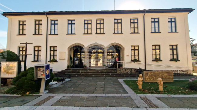 В троянския Музей на занаятите, съвместно с италианската община Дерута, ще се проведе инициативата за рисуване на керамични яйца Uova d’Artista