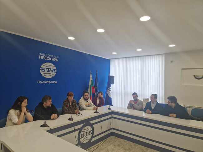 Среща с участници в 19-то издание на младежкия театрален фестивал "Океан от любов", организиран от Младежки дом - Пазарджик
