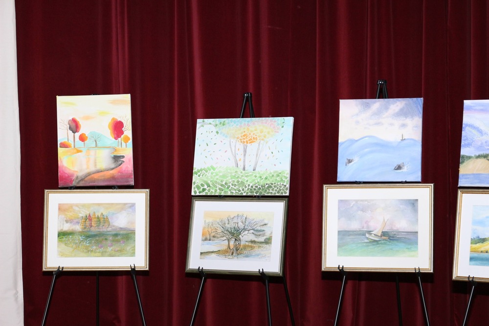 Доц. д-р Иво Попов от Нов български университет участва в откриването на изложба „Синева“ в Дъблин