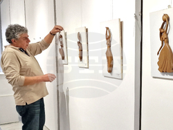 Шумен - Гюрсел Ешреф - дървопластика - изложба