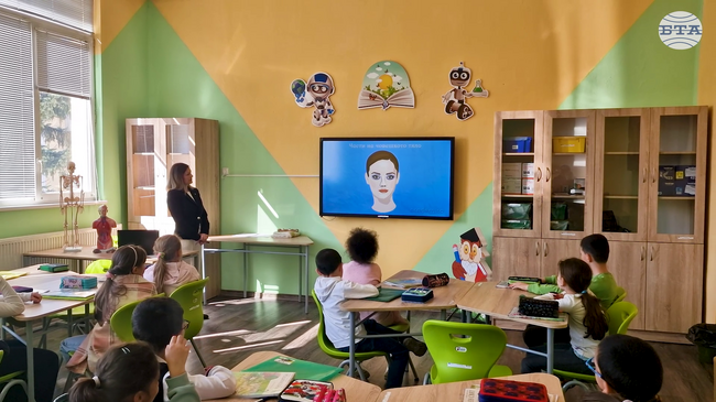 В три нови STEM кабинета за почти 182 хиляди лева се обучават учениците от Начално училище „Св. св. Кирил и Методий“ в Троян